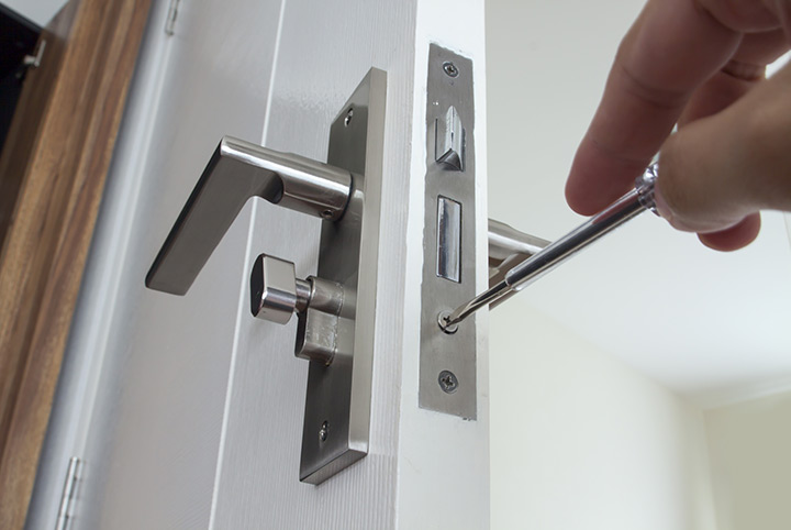 Our local locksmiths are able to repair and install door locks for properties in Sidcup and the local area.